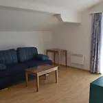 Monika Apartment *
